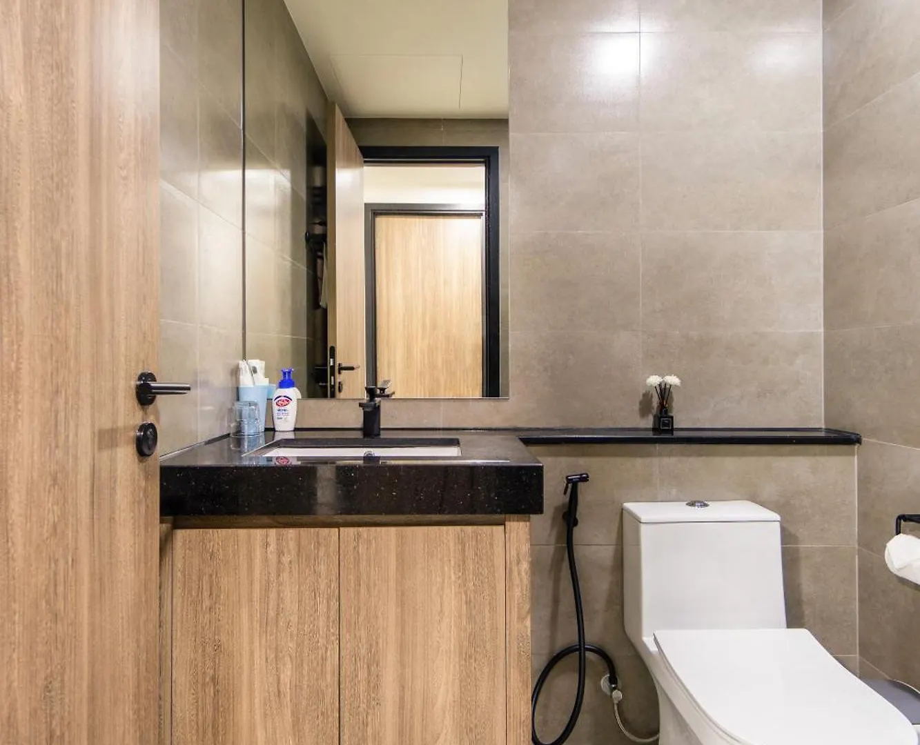 Tropical House - New Apartment At Delasol Hô Chi Minh-Ville Vietnam