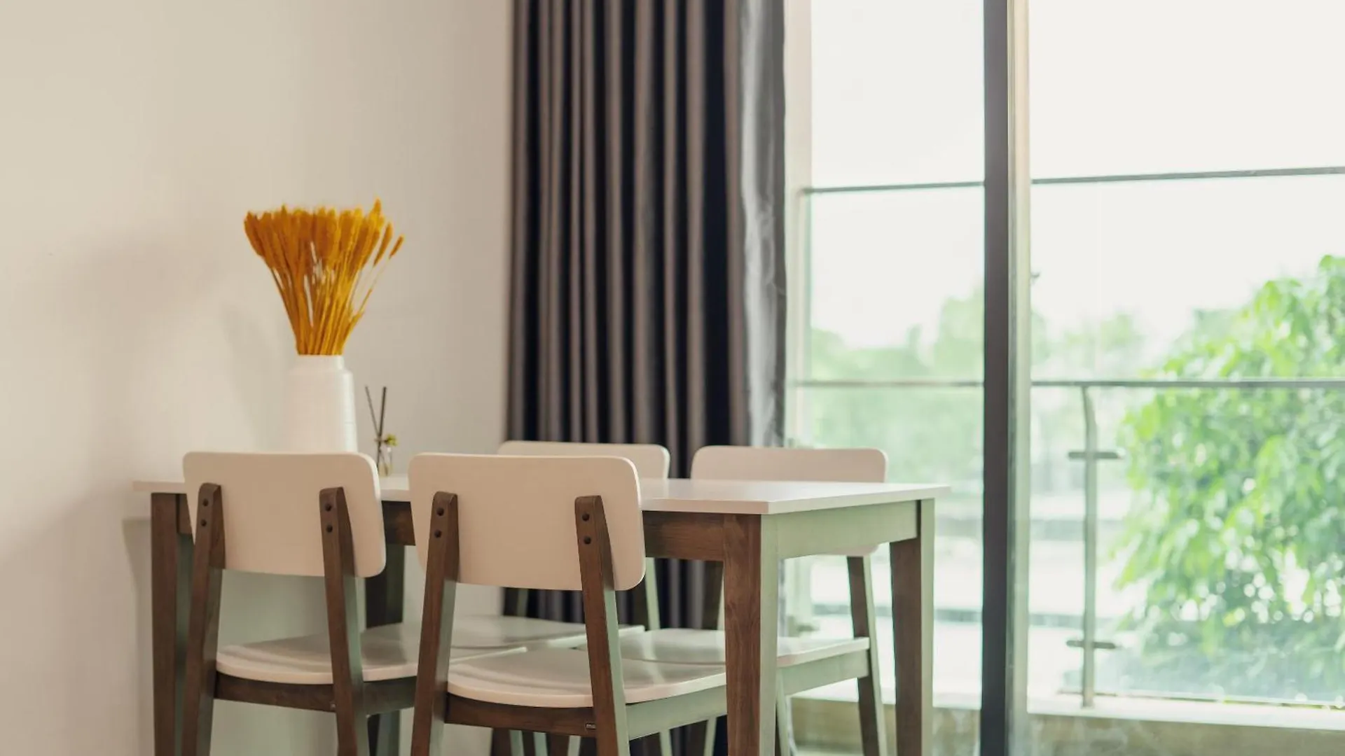 Tropical House - New Apartment At Delasol Hô Chi Minh-Ville