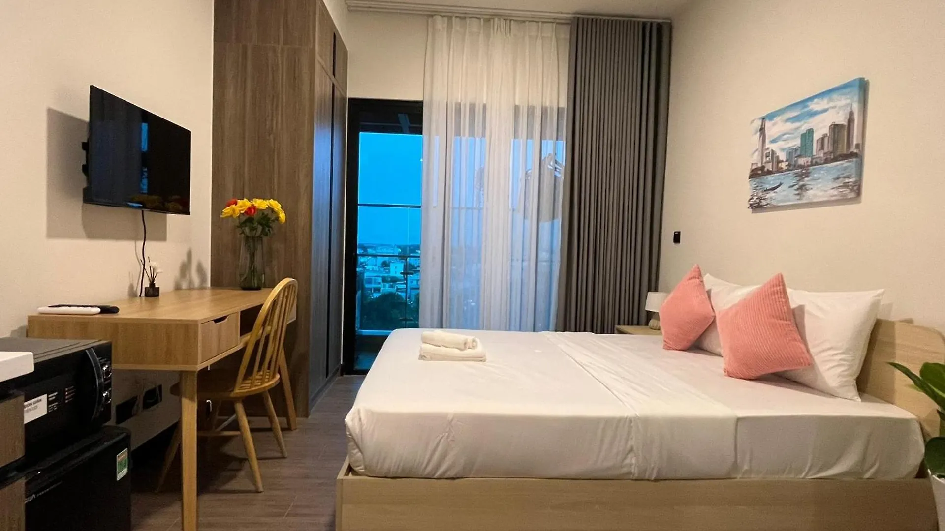 Tropical House - New Apartment At Delasol 호치민