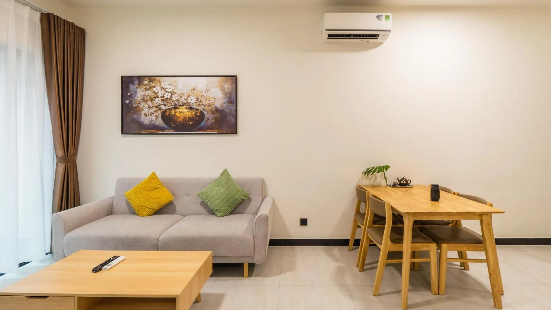 Tropical House - New Apartment At Delasol 호치민