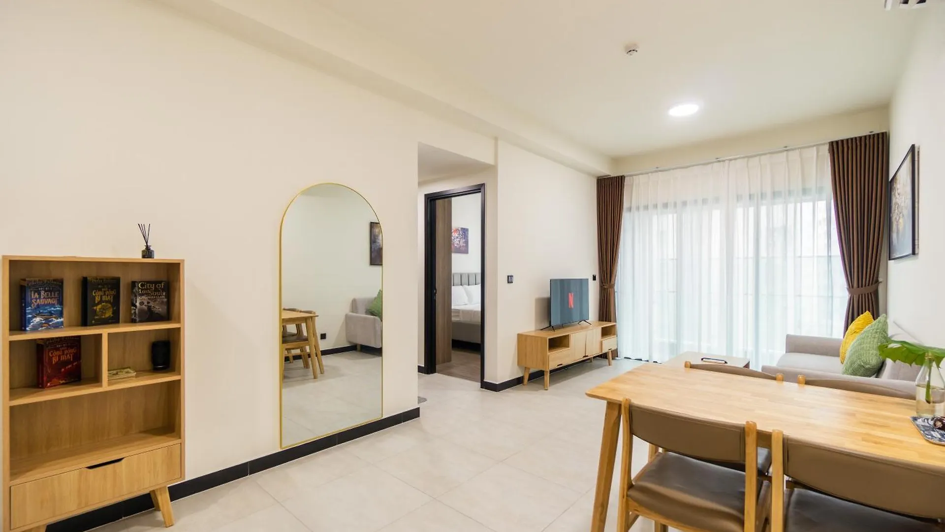 Tropical House - New Apartment At Delasol 호치민