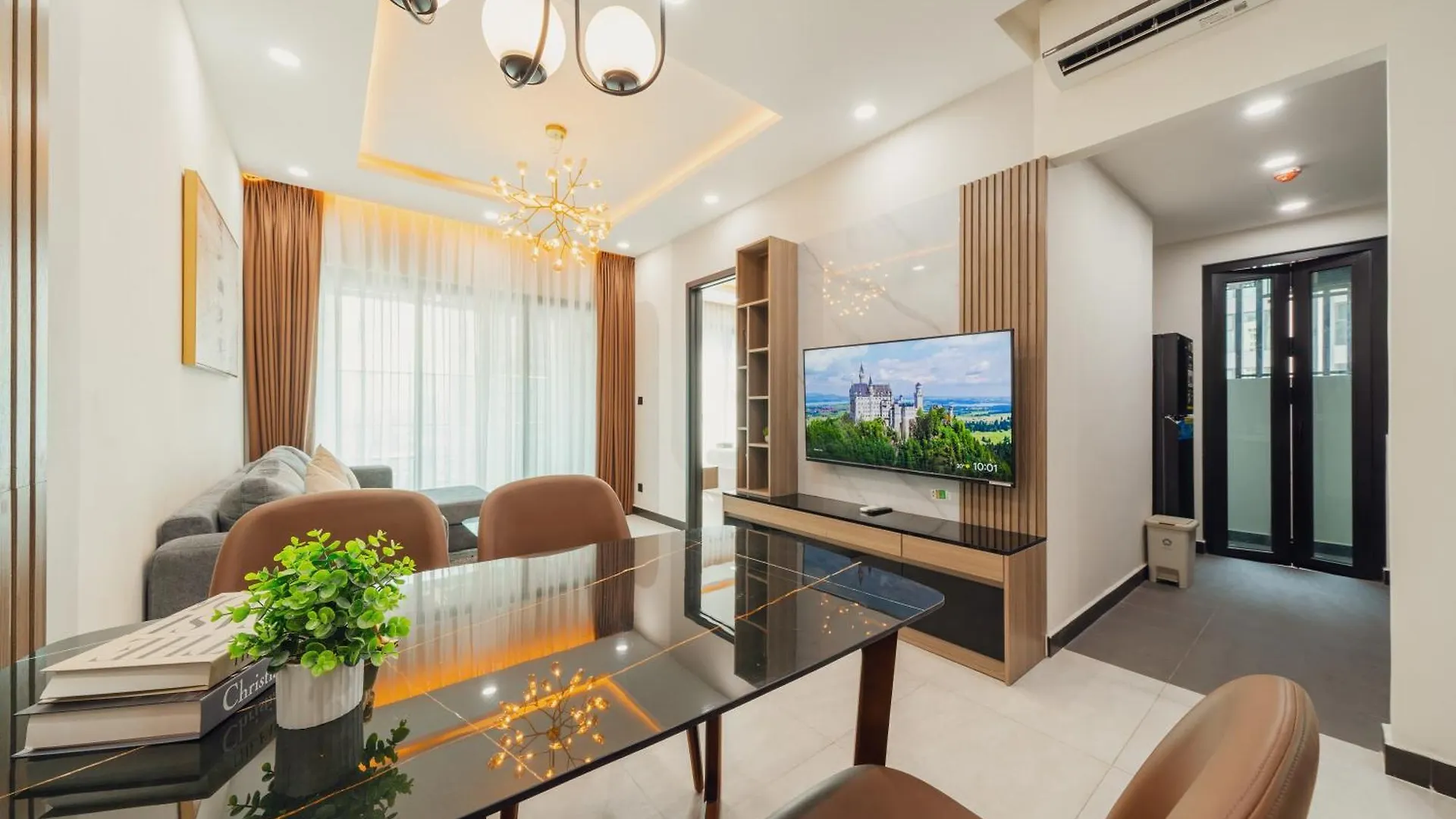 Tropical House - New Apartment At Delasol Ho Chi Minh City Vietnam